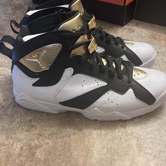 Retro 7s size 10.5 - Picture 4 of 7